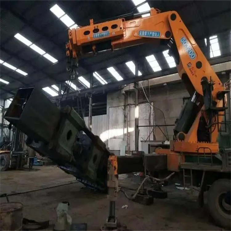 蕲春200吨折臂吊出租