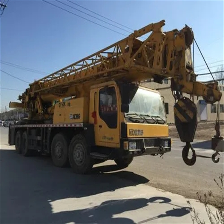 蕲春哪里有专业吊车出租